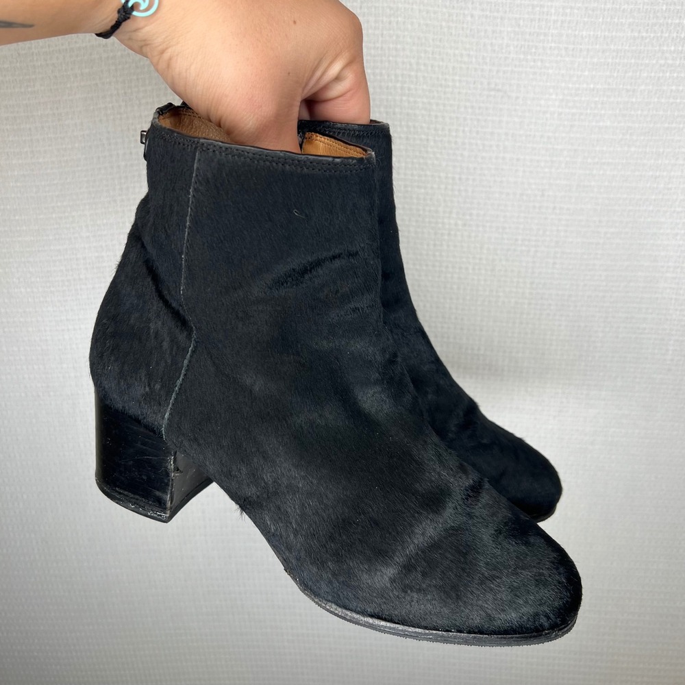 Coach Black Calf Hair Ankle Boots Block Heel Vibram Sole Size 8.5 B